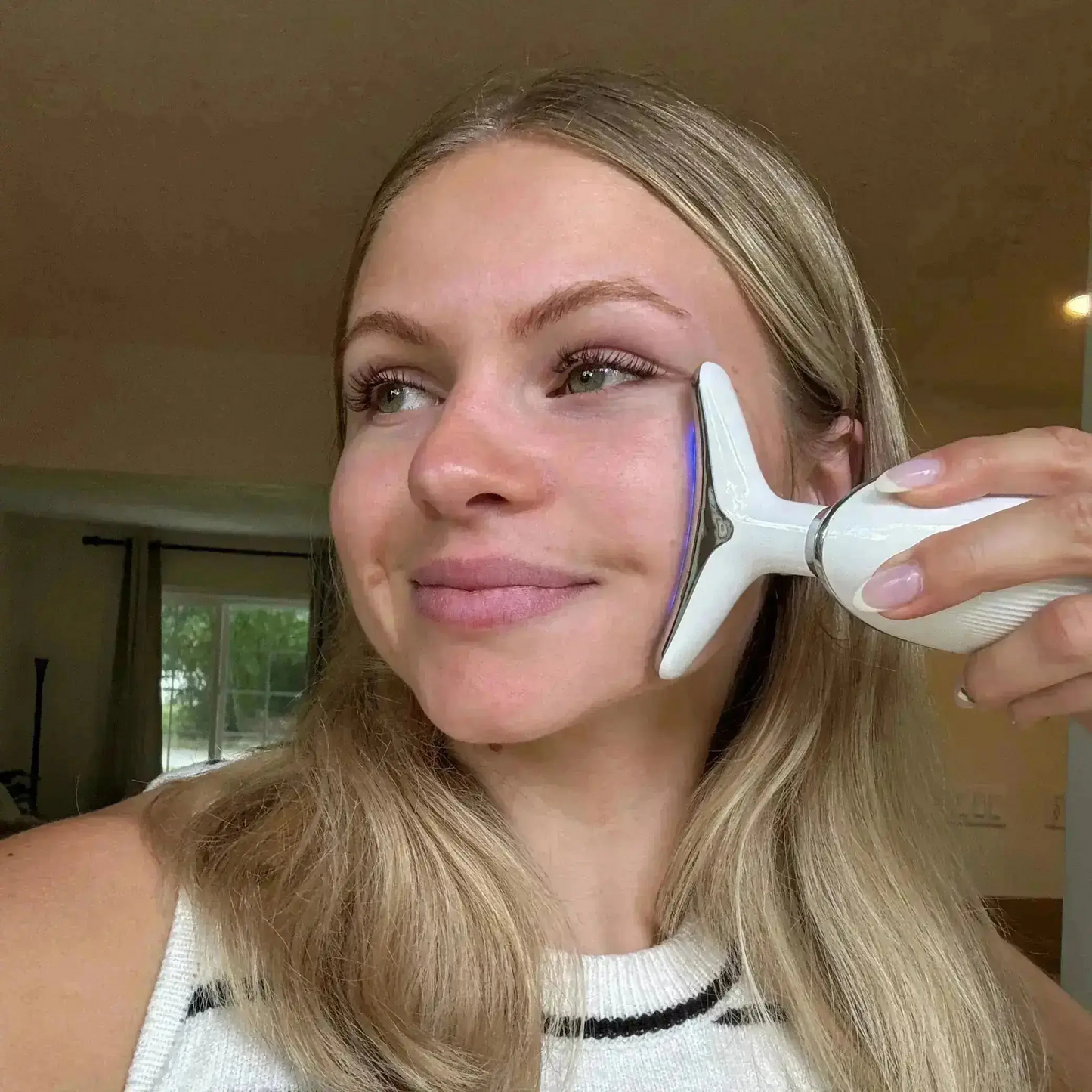 Masajeador Facial Antiedad